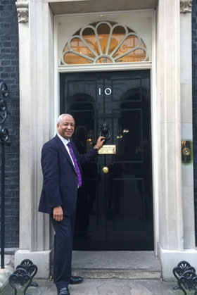 Wade Lyn Visits 10 Downing Street with Enterprise Nation Island Delight